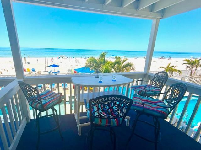 Beachfront Bliss Villas Clearwater Beach Exterior photo