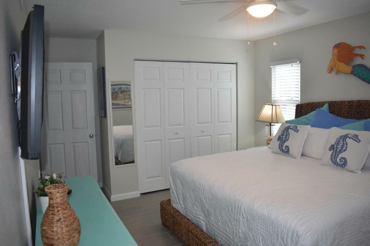 Beachfront Bliss Villas Clearwater Beach Exterior photo